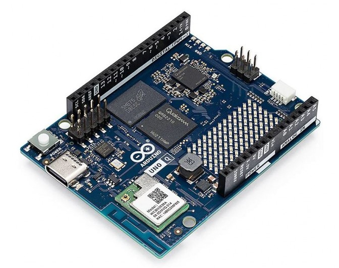 Arduino UNO Q 2GB